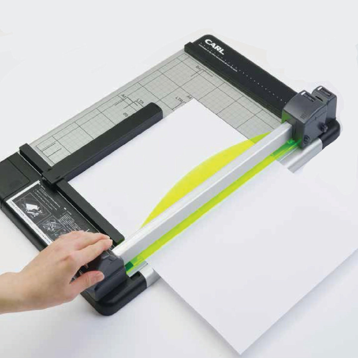 CARL DISK CUTTER DC-２３０Ｎ(A3) Carl DC-230N Disk Cutter A3 Size in Qatar